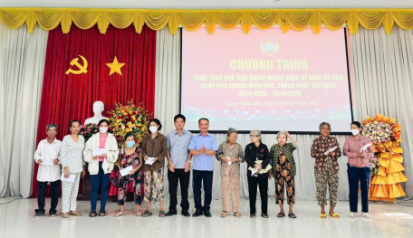 Đảng ủy – HĐND – UBND – UB.MTTQ phường Long Thành Bắc tổ chức chương trình trao tặng quà cho người nghèo nhân kỷ niệm 50 năm ngày giải phóng miền Nam, thống nhất đất nước (30/4/1975 – 30/4/2025)